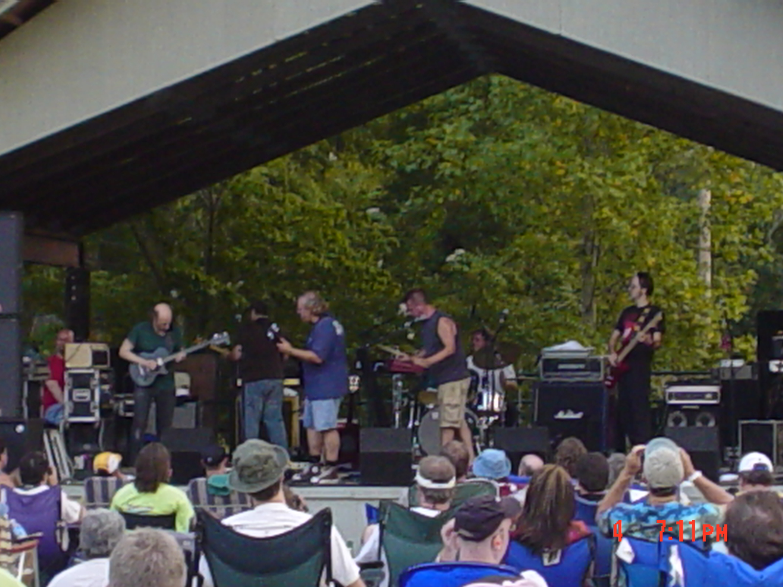 MikeKeneallyBand2005-09-04ProgDayChapelHillNC (17).jpg